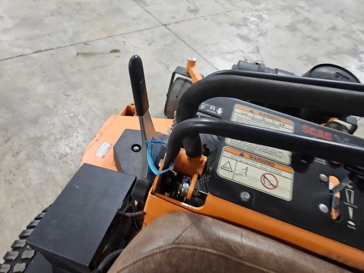 #106-•-2022-scag-v-ride-ii-fuel-injected-stand-on-mower-image-21