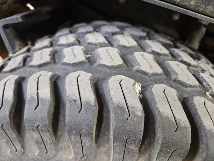 #105-•-2022-scag-v-ride-ii-fuel-injected-stand-on-mower-image-27