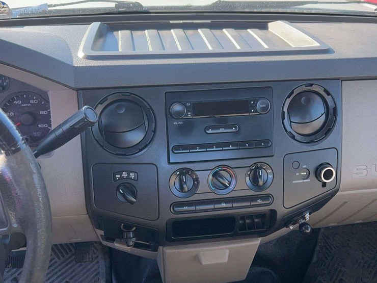 2009-ford-f250-image-17