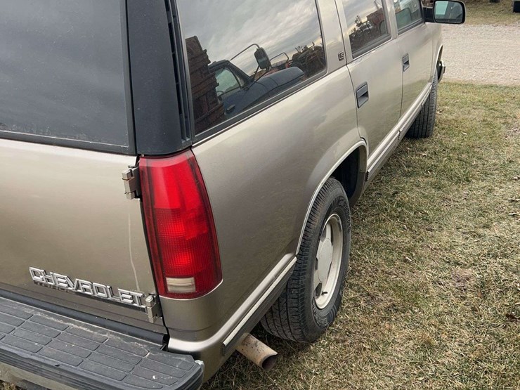 1999-chevrolet-tahoe-image-10