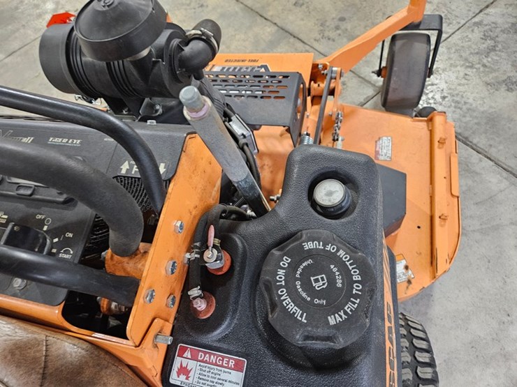 #105-•-2022-scag-v-ride-ii-fuel-injected-stand-on-mower-image-24