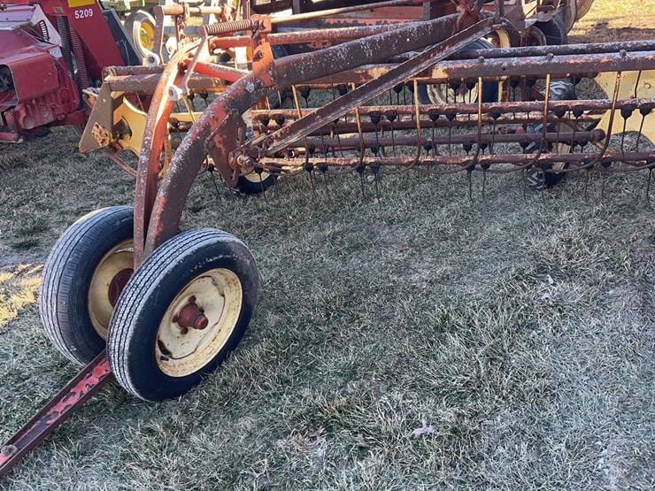 new-holland-256-image-1