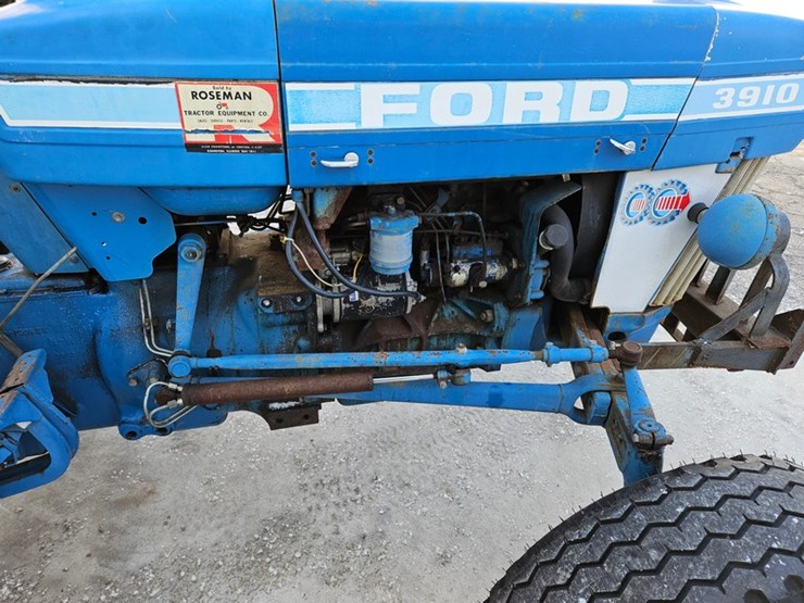 ford-3910-image-12