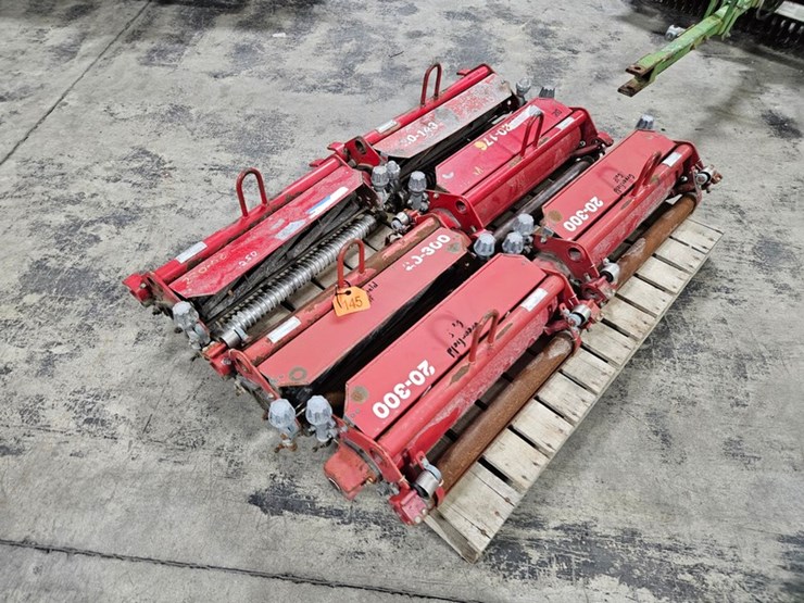 #145-•-(6)-spare-toro-mower-reels-image-3