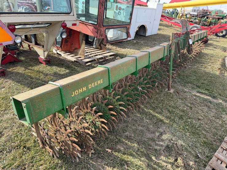 john-deere-400-image-1