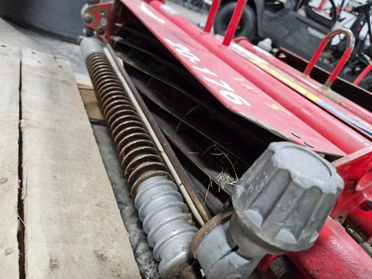 #146-•-(6)-spare-toro-mower-reels-image-13