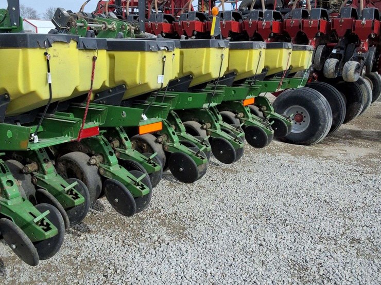 john-deere-1780-image-10