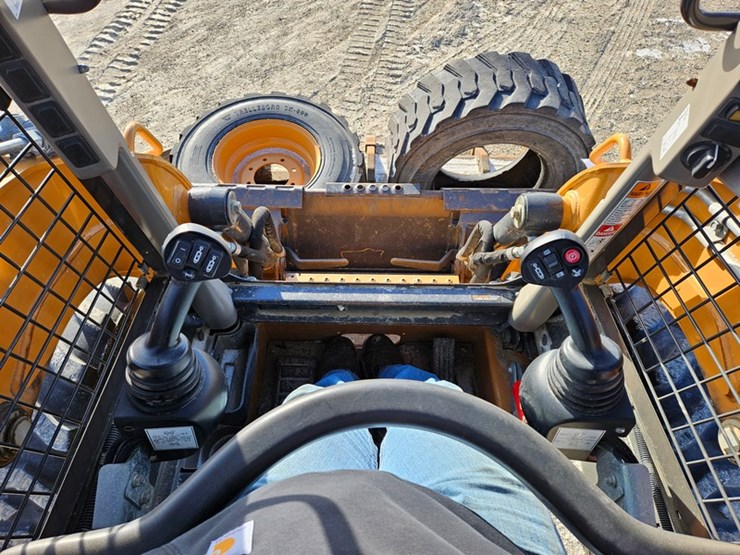 2014-case-sr220-image-18