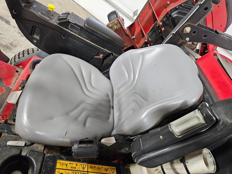 2016-toro-groundsmaster-4000d-image-18