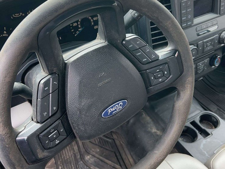 2016-ford-f150-image-15