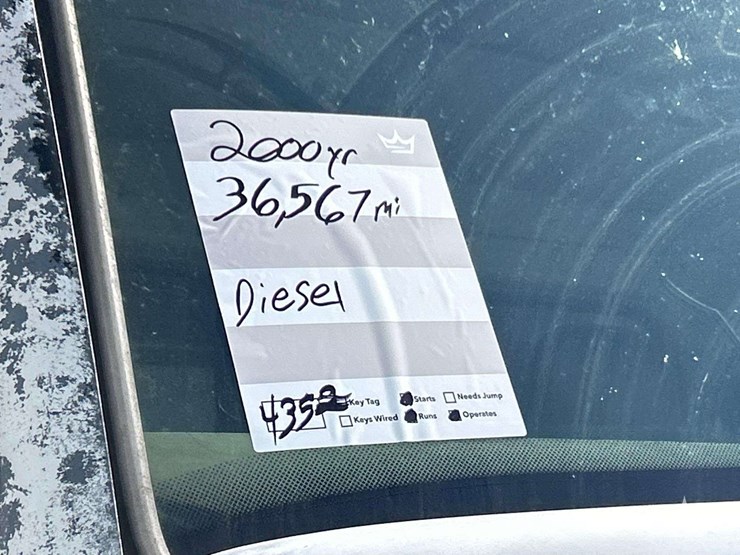 2000-freightliner-fl112-image-25