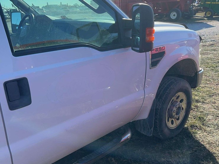 2009-ford-f250-image-10