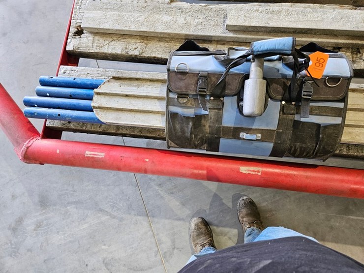 #195-•-bull-float-&-handles-image-3