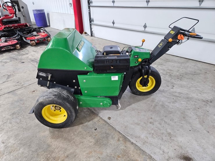 john-deere-800-image-2