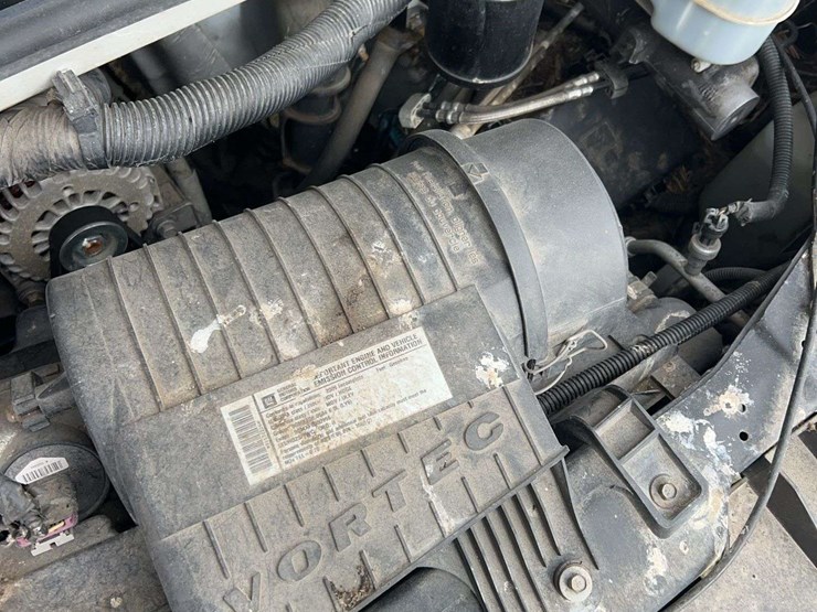 2009-gmc-3500-image-17