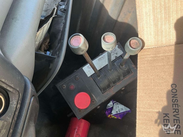 2005-ford-f650-image-18