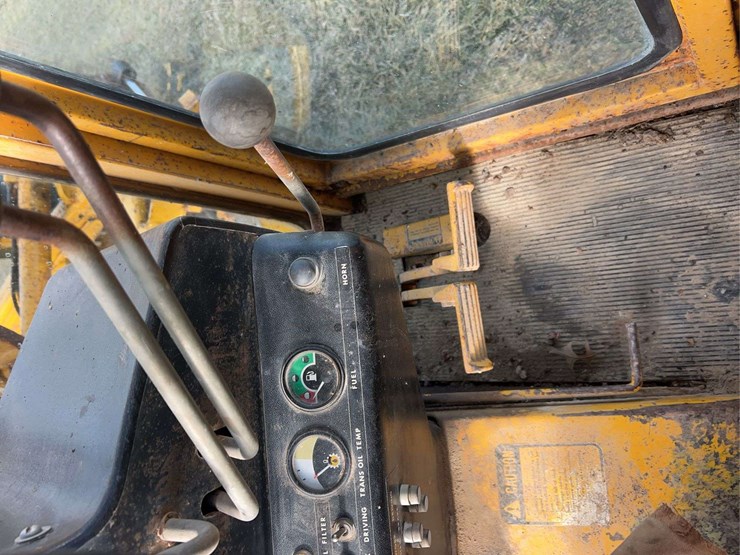 john-deere-570-image-24