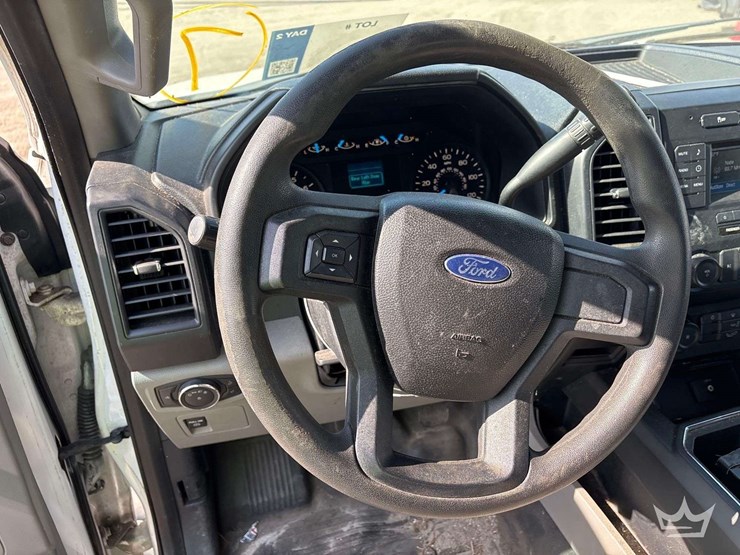 2016-ford-f150-image-17