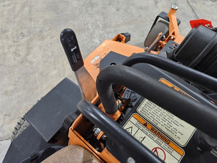 #105-•-2022-scag-v-ride-ii-fuel-injected-stand-on-mower-image-20