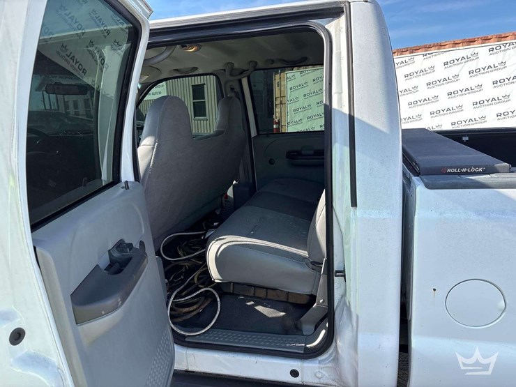 2006-ford-f350-image-22