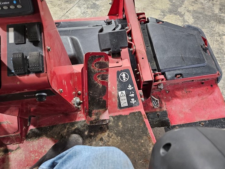 toro-groundsmaster-5900-image-16