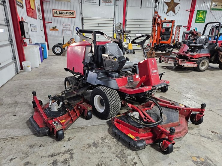 2016-toro-groundsmaster-4000d-image-7