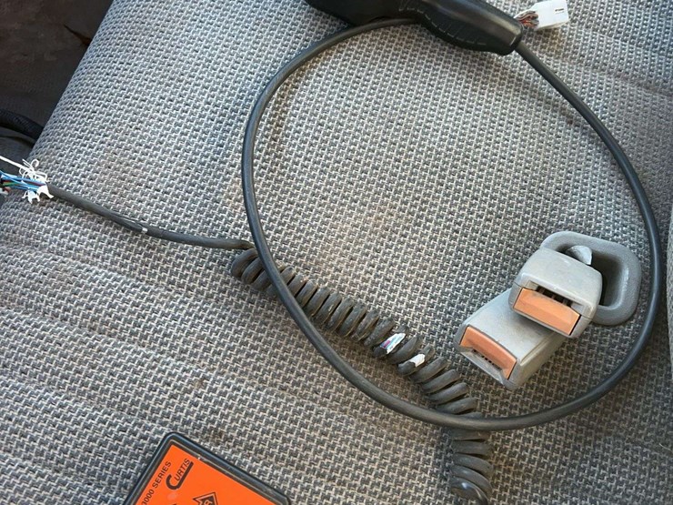 2000-gmc-k3500-image-22