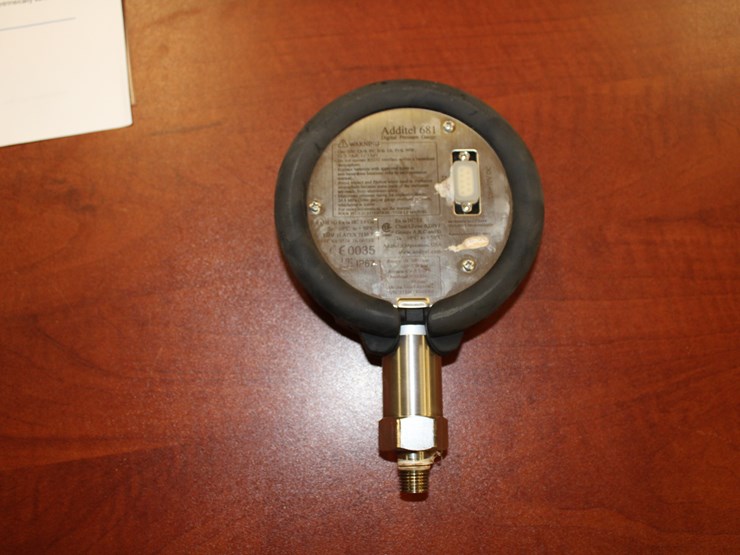 #1051-•-adt681is-digital-pressure-gauge-w/-data-logger-image-2