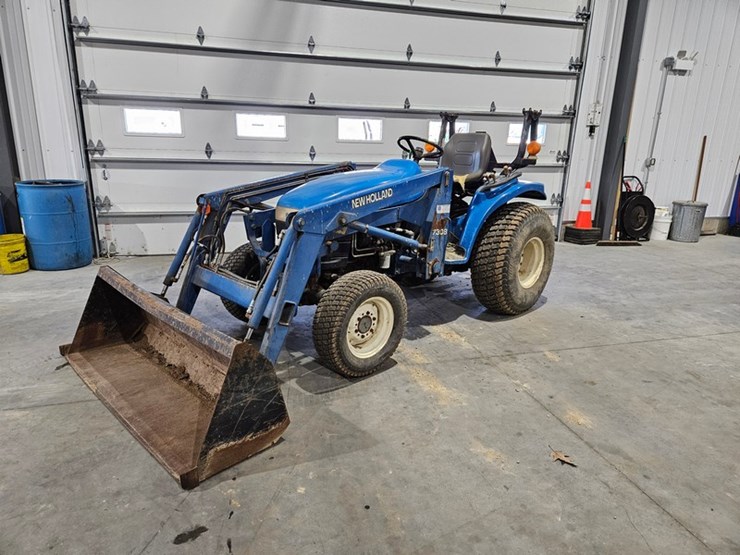 new-holland-1530-image-1