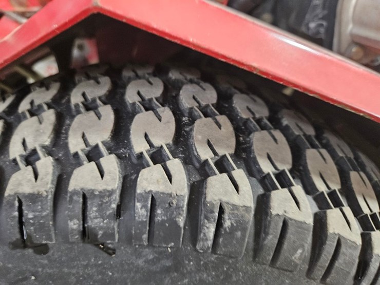 #172-•-toro-2300d-reelmaster-reel-mower-image-25