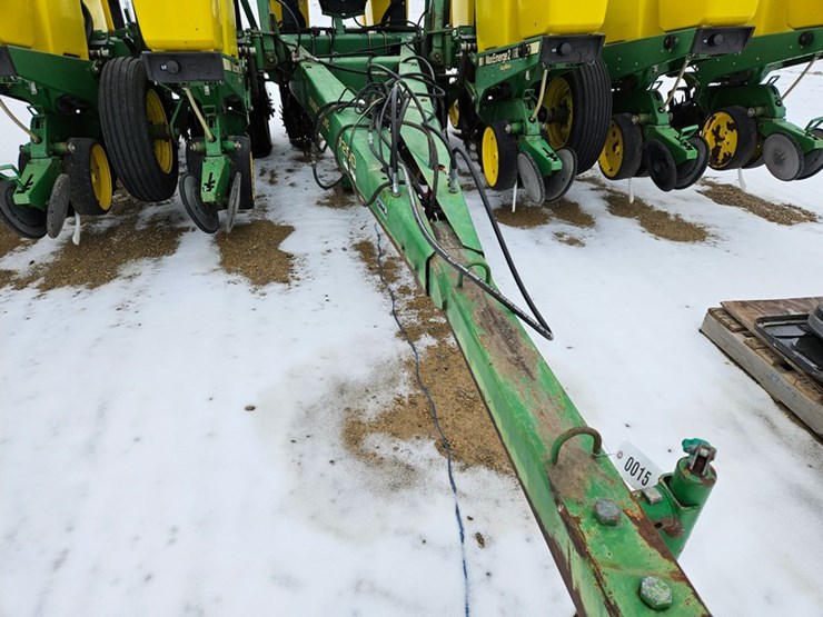john-deere-7200-image-9