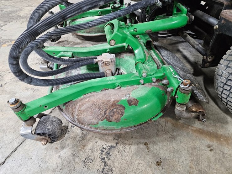 2013-john-deere-7400-image-10