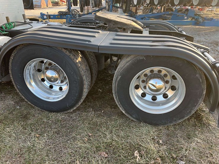 2015-international-prostar-image-12