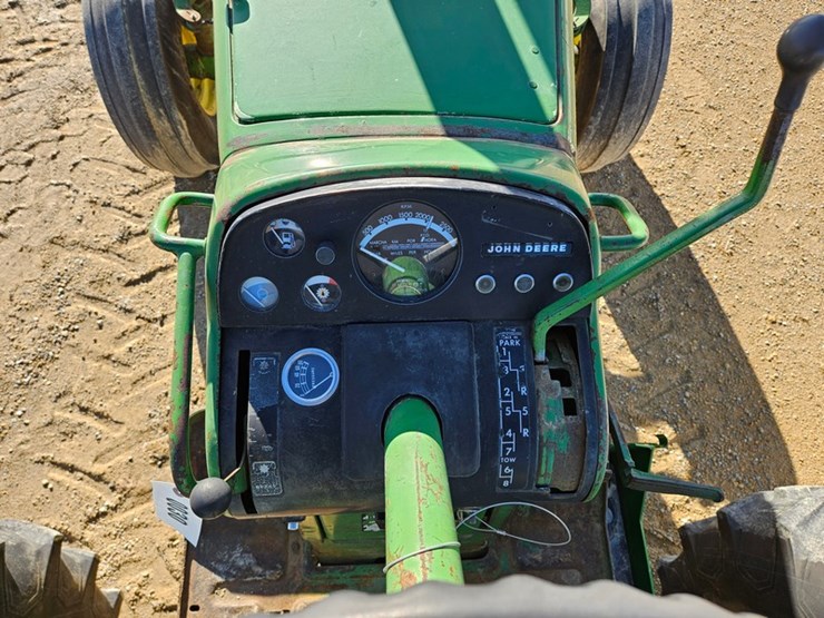 john-deere-4520-image-17