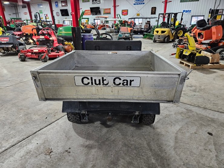 club-car-turf-2-image-4