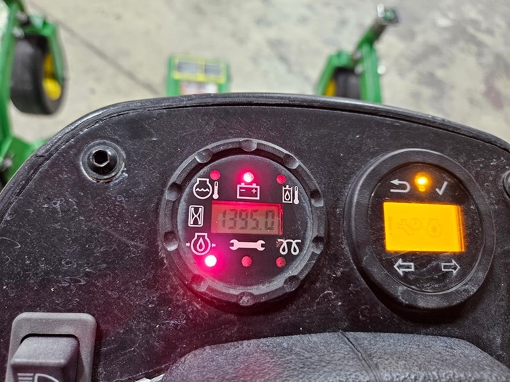 2021-john-deere-1600-turbo-image-28