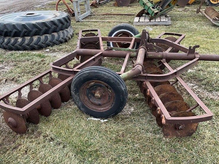 john-deere-32-image-2