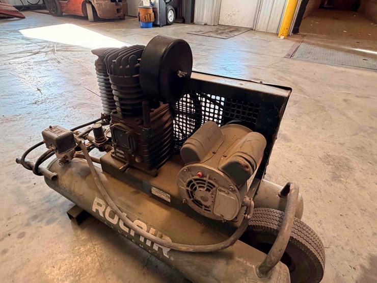 rolair-electric-air-compressor-image-6