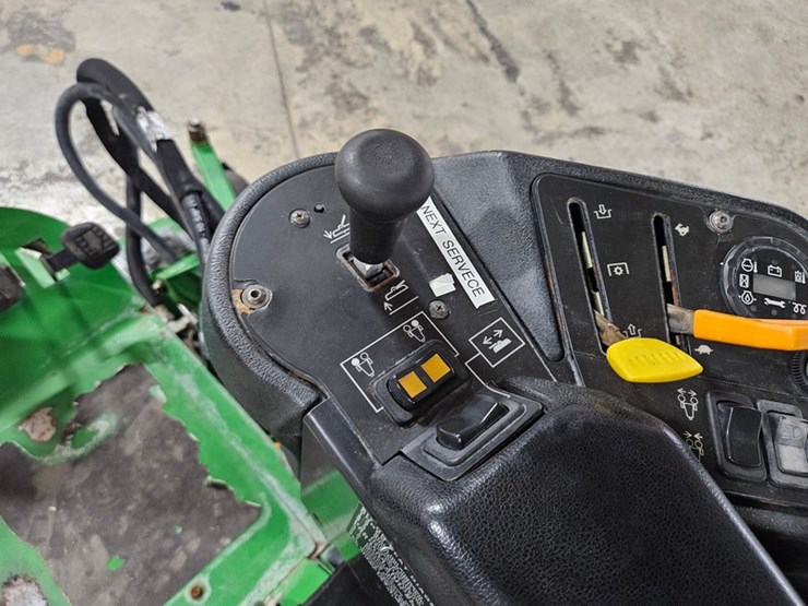 john-deere-7400-image-20