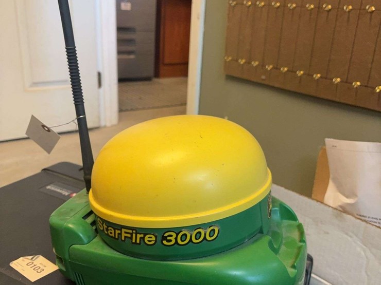 john-deere-3000-image-2