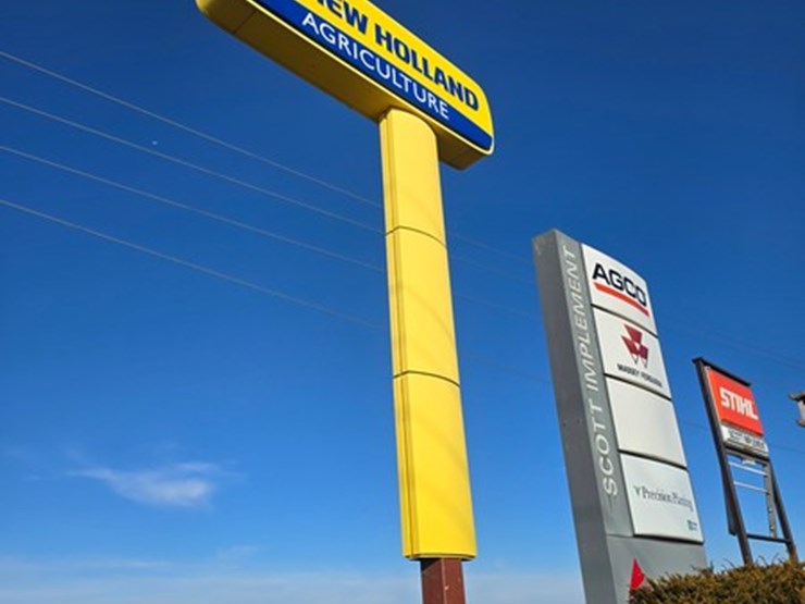 #37-•-new-holland-dealer-sign-image-3