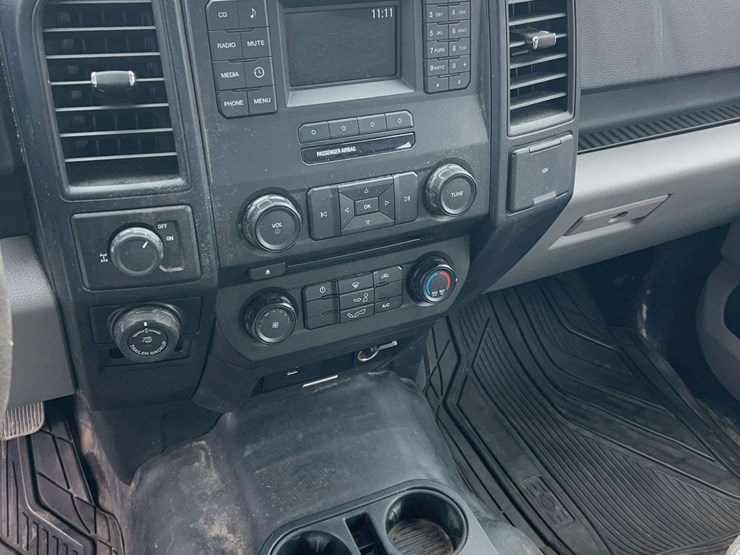 2016-ford-f150-image-16