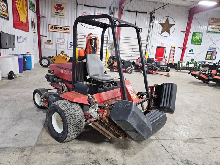 #174-•-toro-5000d-reelmaster-fairway-mower-image-17