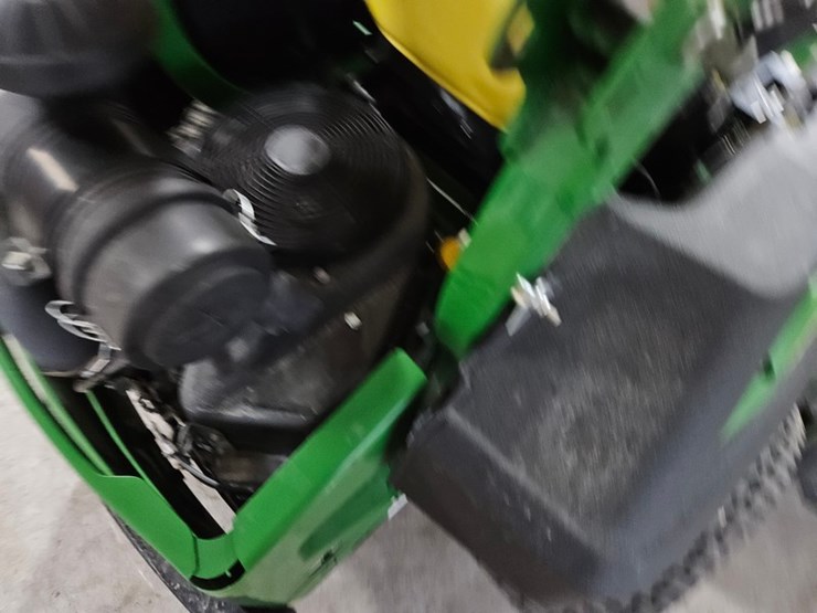 2016-john-deere-z930r-image-14