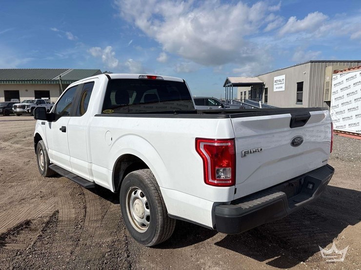 2016-ford-f150-image-3