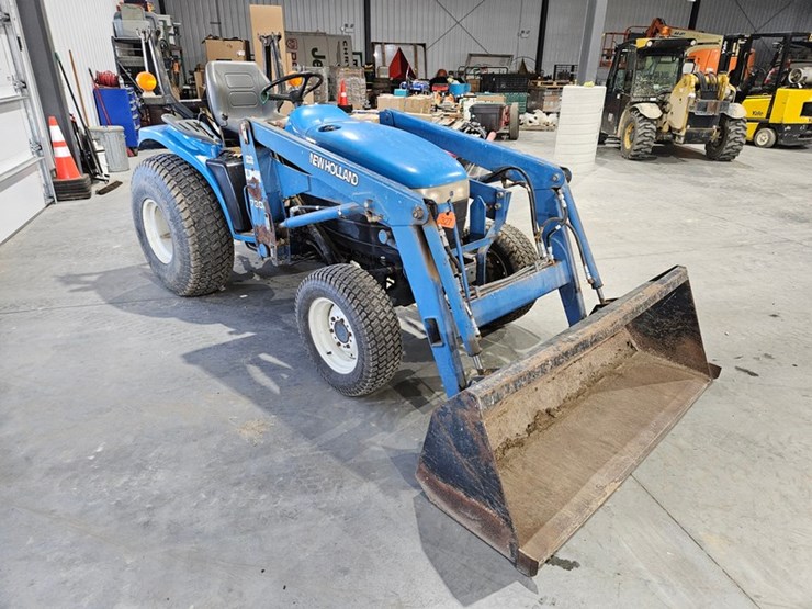 new-holland-1530-image-7