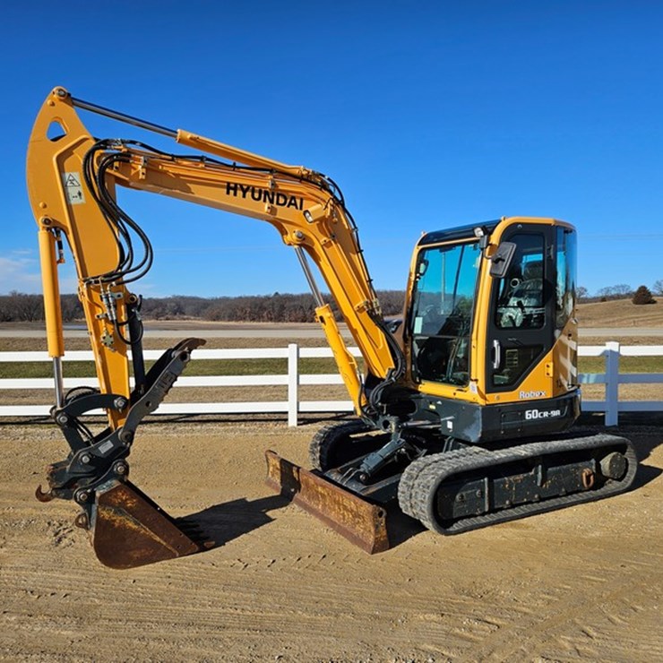 #38 • Hyundai 60CR09A Excavator