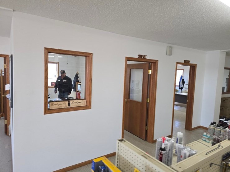 #1-•-34.00-+/--acre-commercial-property-image-12