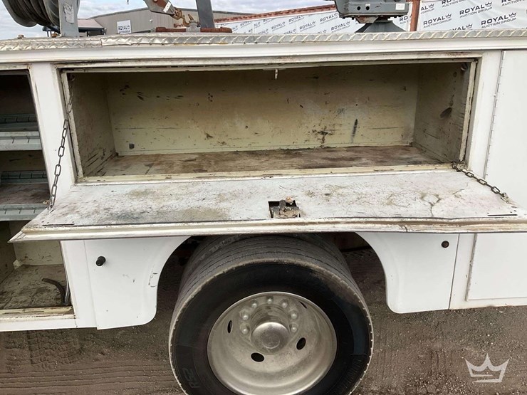 2006-ford-f550-image-41