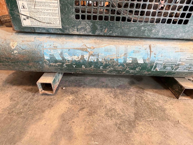 rolair-electric-air-compressor-image-3